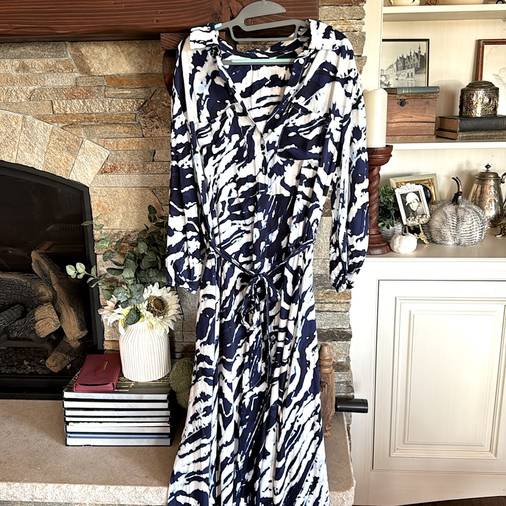 NWOT Yest Navy and white rayon flowy maxi dress sz 16